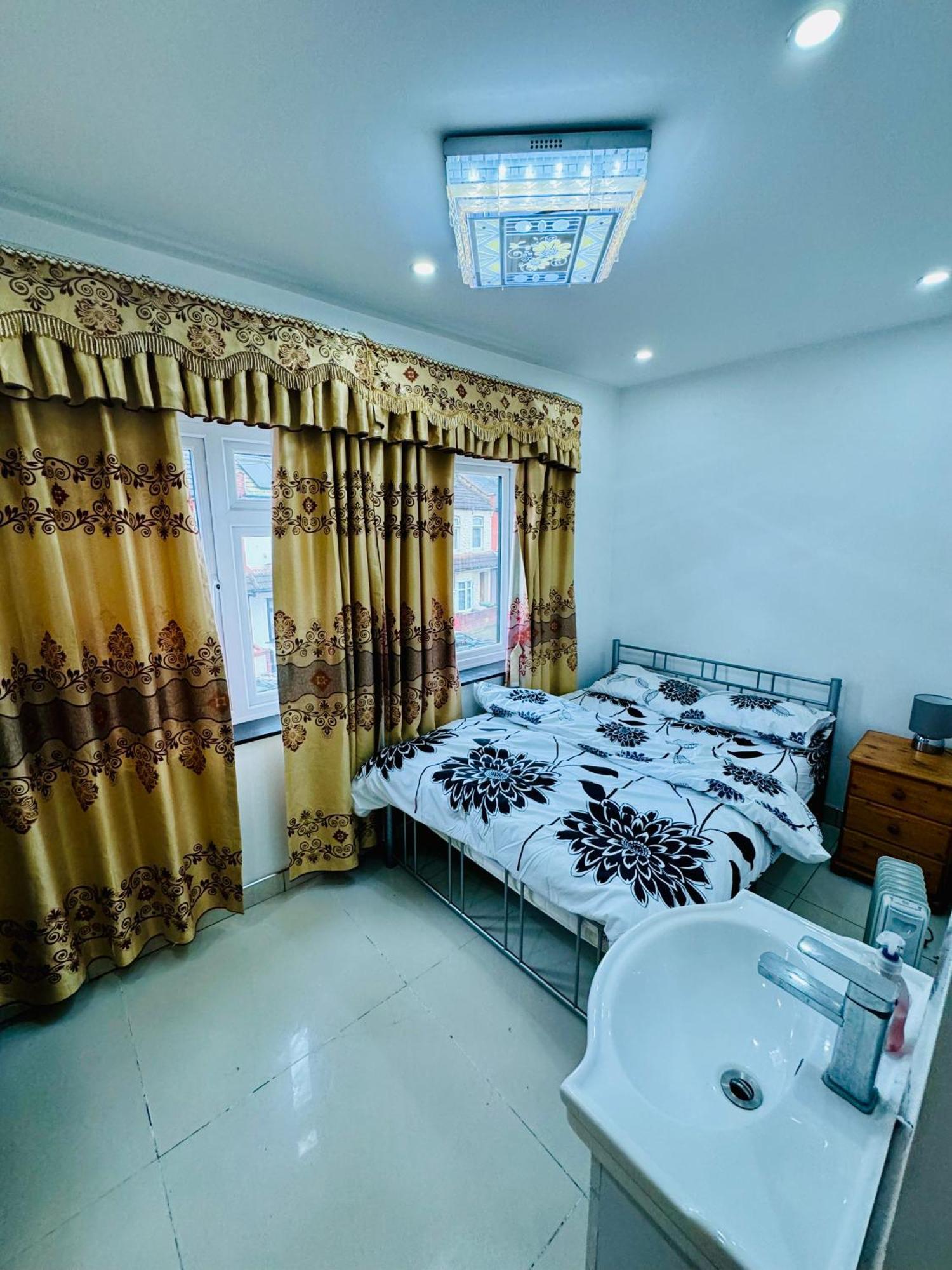 לונדון The Great Falcon Accommodation מראה חיצוני תמונה
